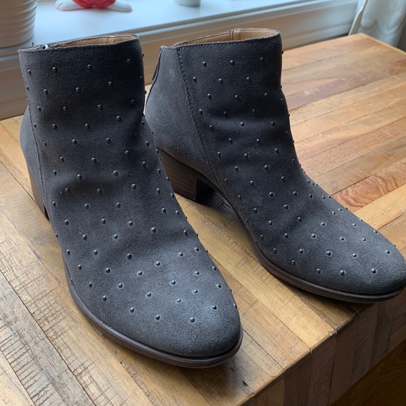 Grey Lucky Brand studded booties - Picture 1 of 10